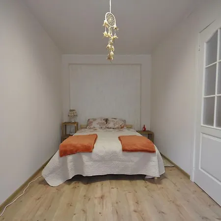 Kreenholmi 5 Apartmán *